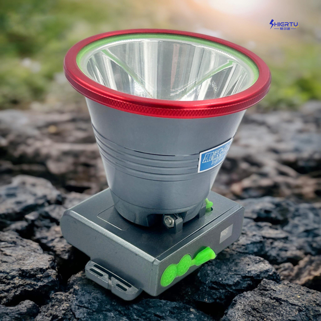 ShiErTu High-brightness Rechargeable Emergency Headlight-V598