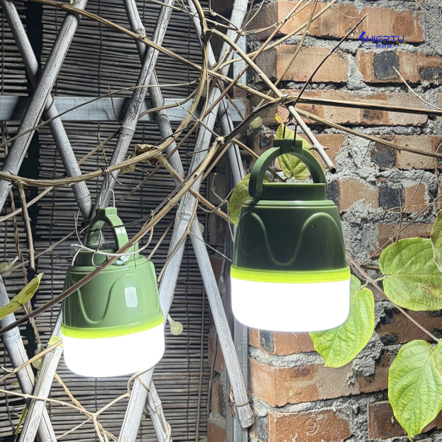 ShiErTu Multifunctional Solar Charging Outdoor Camping Bulb Lamp-881